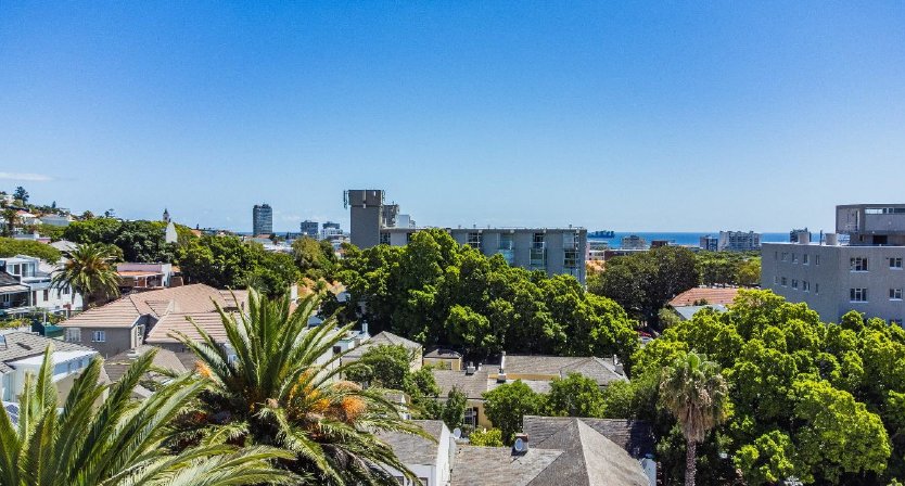  Bedroom Property for Sale in Green Point Western Cape